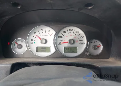 2005 Ford Escape Hybrid from USA, damaged, VIN 1FMCU95H15KD16826